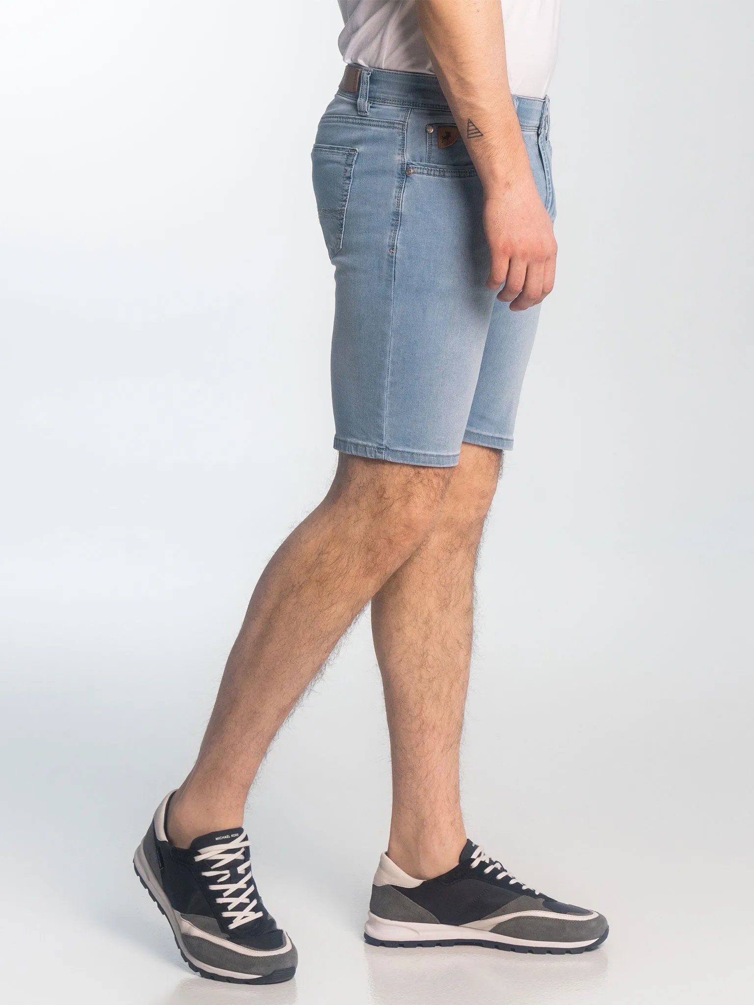 Lois Dennis Denim Short | Bleach